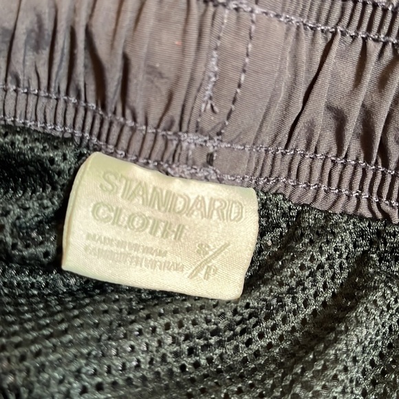 Standard Cloth Nylon Neutral Casual Shorts - Picture 8 of 11